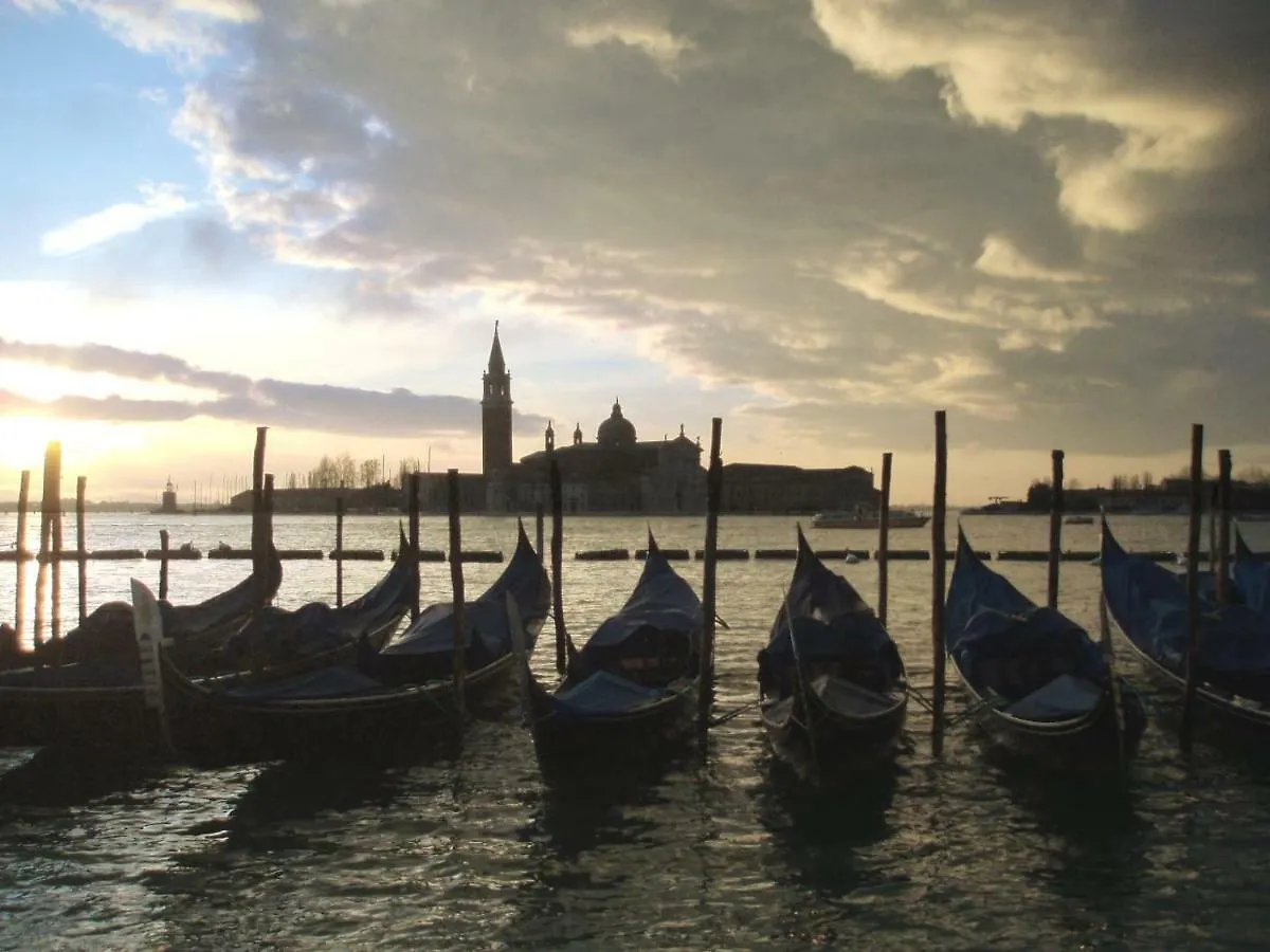 Apartment Essence Of Venedig 0*,