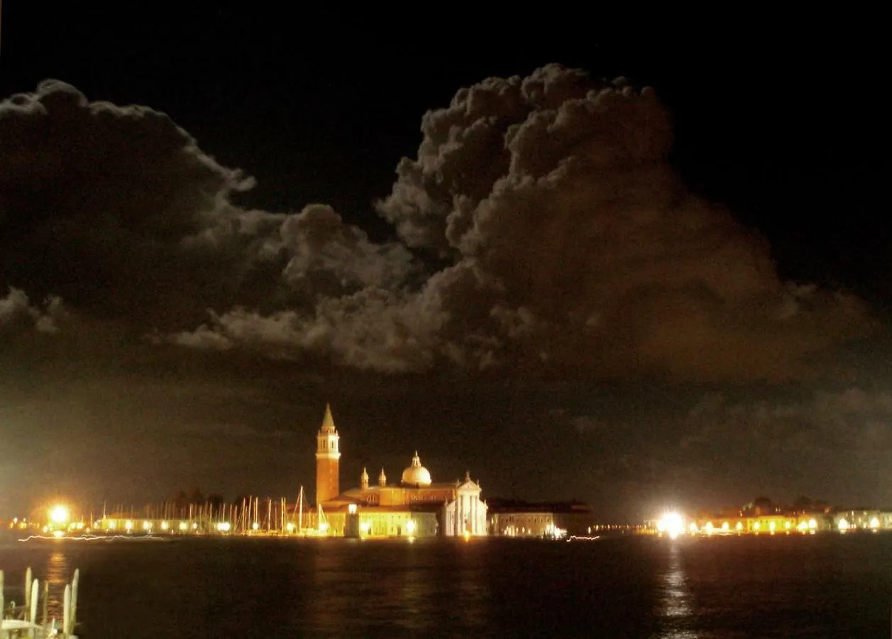 Apartment Essence Of Venedig